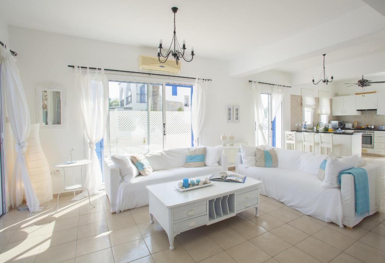 פרוטאראס Mimoza Seafront Villa מראה חיצוני תמונה